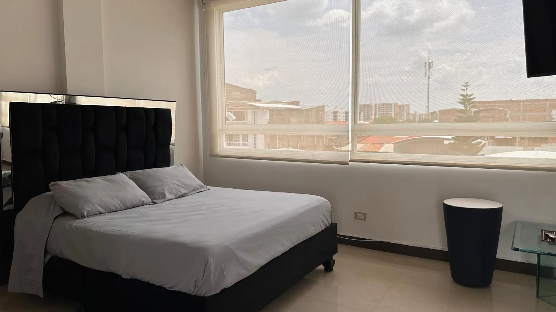 Apto 401 Exclusivo Y Lujoso Valle Del Lili 50 M2 Cali Lägenhet